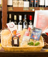 Cosmpoilatian Hamper